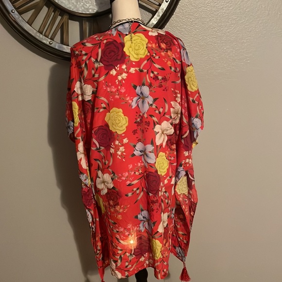 JOHNNY WAS JADE SILK FLORAL TOP . - Picture 4 of 9